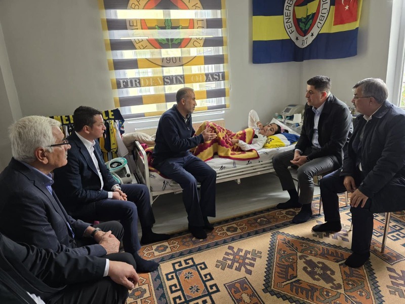 İshak Şan, SMA Hastası Firdevs'e Sürpriz Yaptı: “Birlikte Maça Gideceğiz”